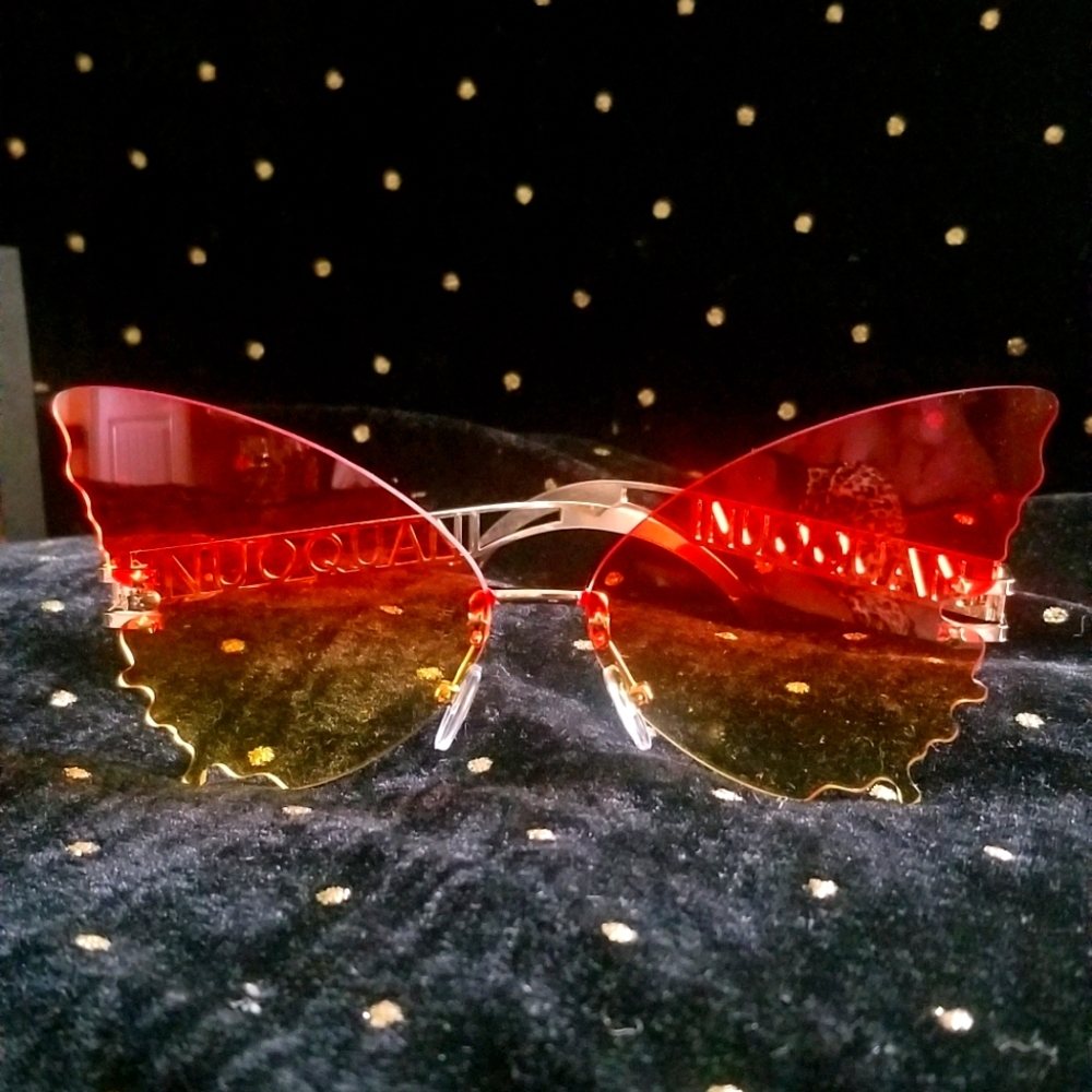 SUNGLASSES